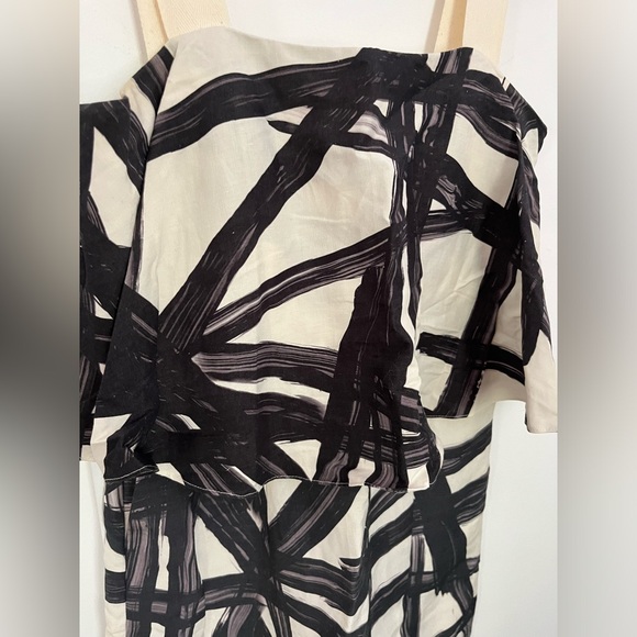 WHIT Umbrella dress, size 6 - Picture 5 of 8